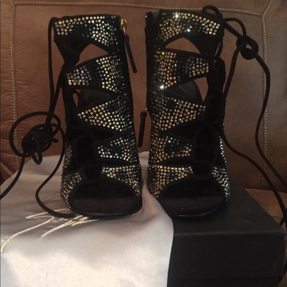 Giuseppe Zanotti Shoes - Giuseppe Zanotti Lace Heels